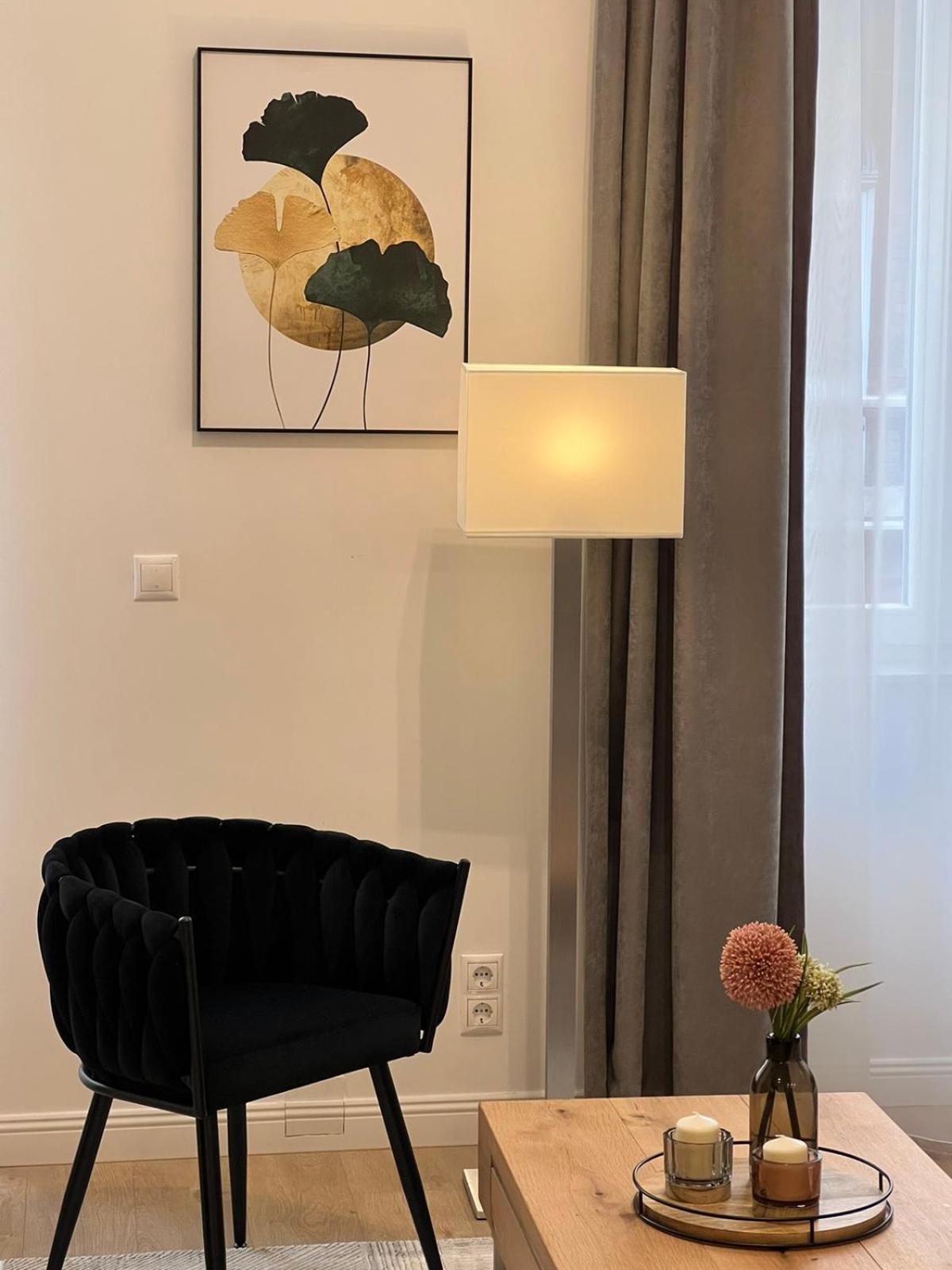Izabella66 Apartamento *
